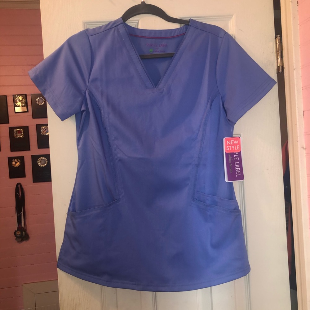 Scrub top